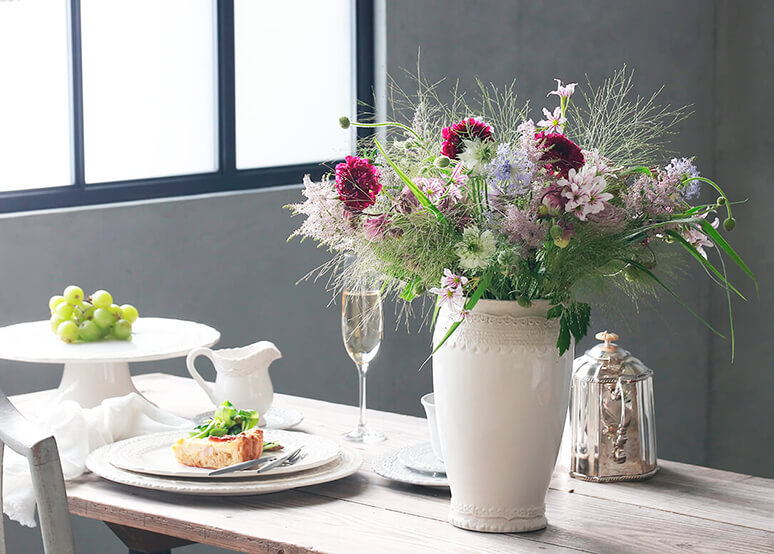 お部屋に春をもたらすフラワーベース・花瓶 | フランスやヨーロッパの ...